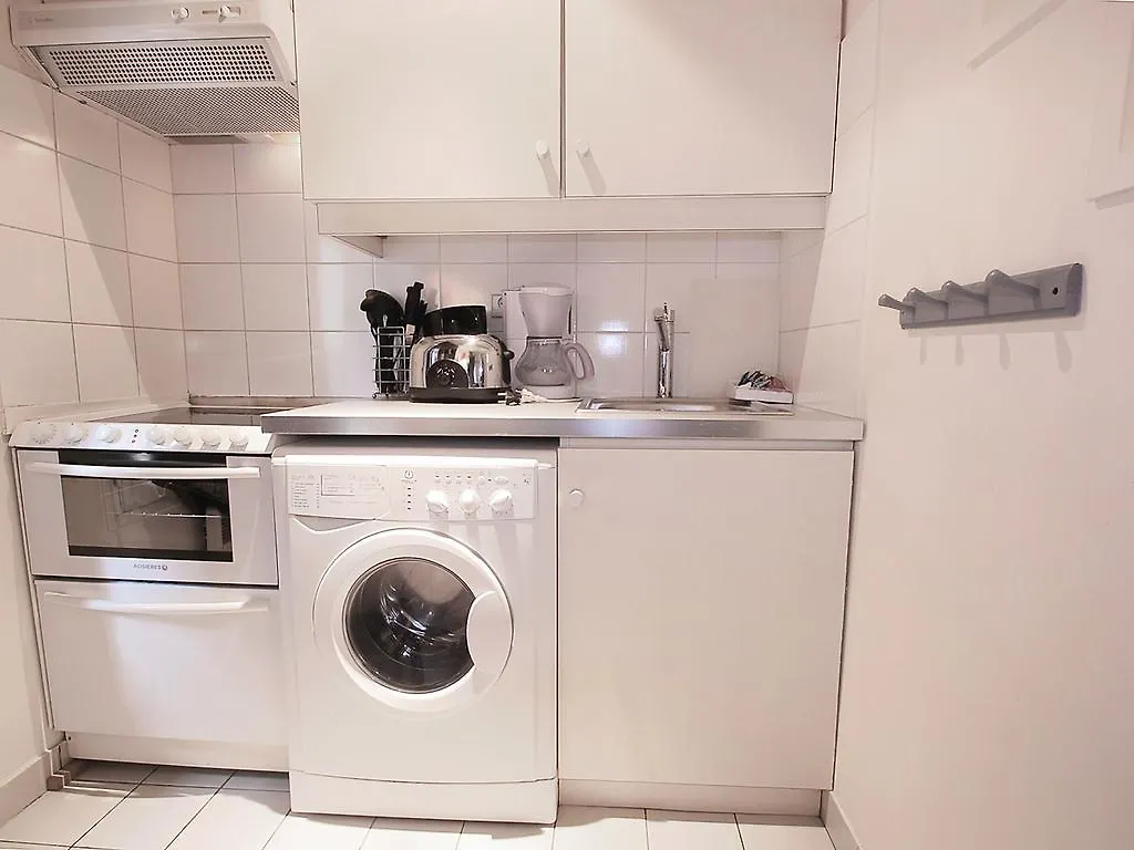 מלון Apts Bridgestreet Opera 4*